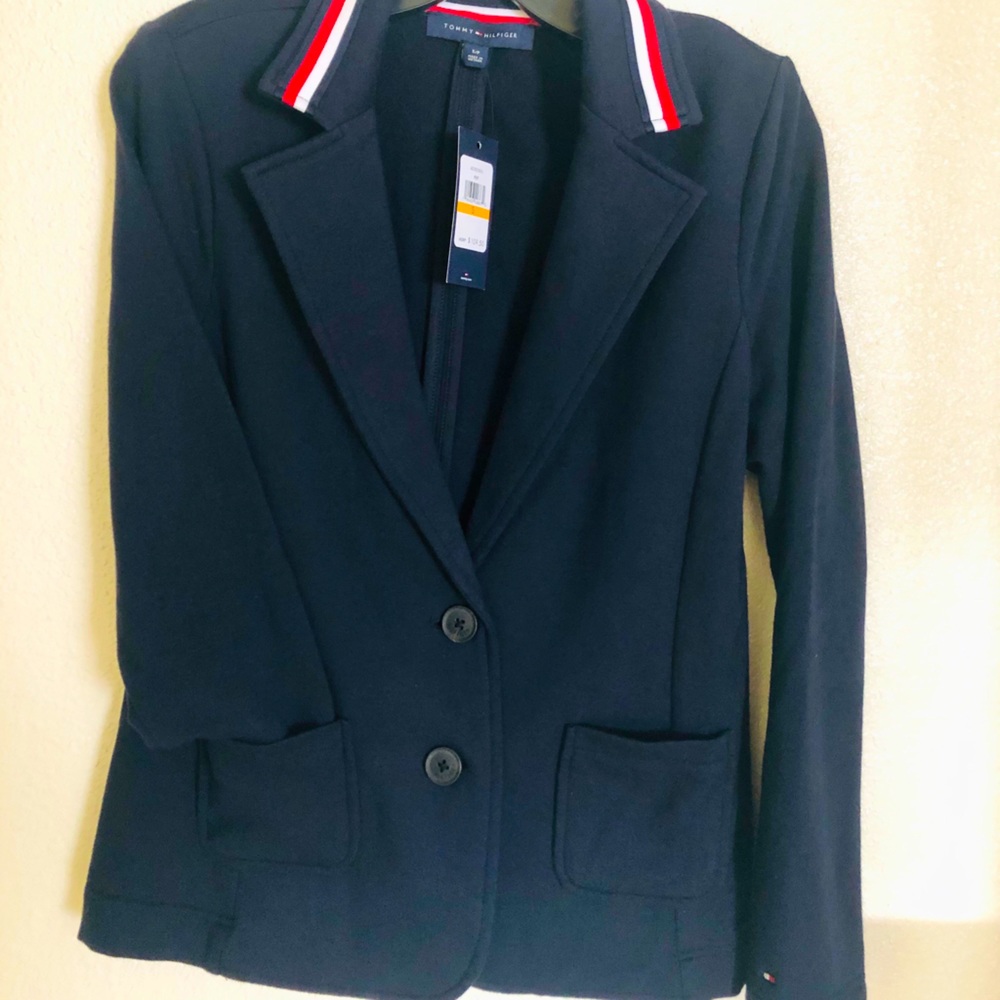 Classic women’s navy blue Tommy blazer